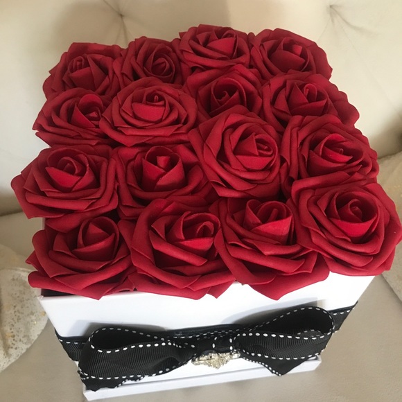 COPY - Artificial Flower Box Bouquet - Picture 5 of 6